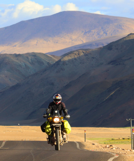 Ladakh Umling La Pass: A Whirlwind Adventure
